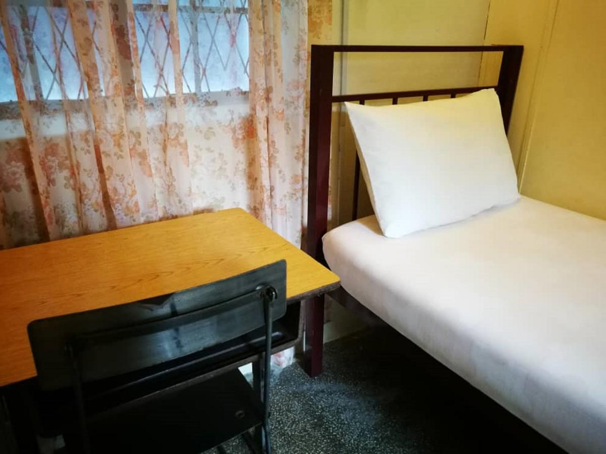 Grocer'S Inn Backpackers Guesthouse Kuala Lumpur Exterior photo