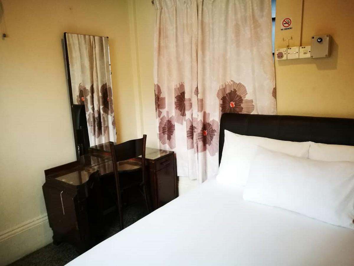 Grocer'S Inn Backpackers Guesthouse Kuala Lumpur Exterior photo