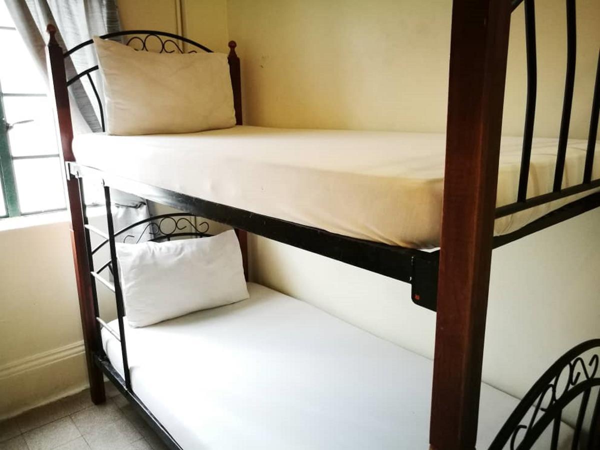 Grocer'S Inn Backpackers Guesthouse Kuala Lumpur Exterior photo