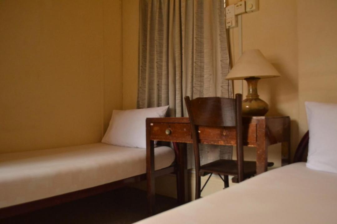 Grocer'S Inn Backpackers Guesthouse Kuala Lumpur Exterior photo